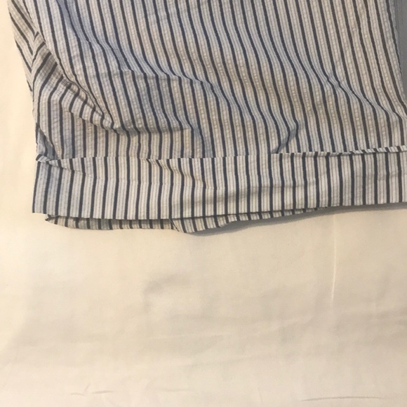 Columbia Seersucker Blue & White Bermuda Shorts - Picture 6 of 6